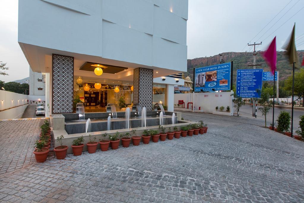 Hotel Pai Viceroy Tirupati Exterior foto