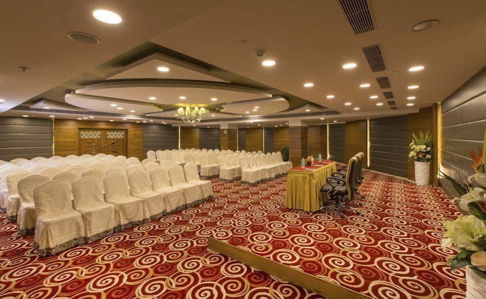 Hotel Pai Viceroy Tirupati Exterior foto